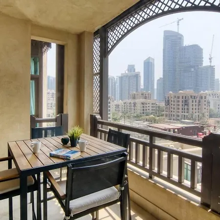 First Class 3Br Blissful Fountain Escape Dubai Exterior photo